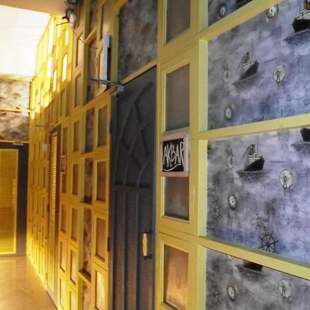 Salaam Namastey Backpackers Hostel Mumbai Kültér fotó