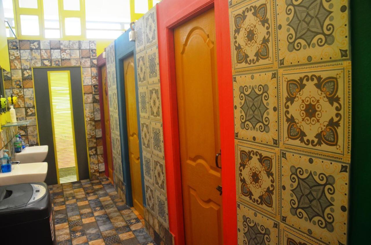 Salaam Namastey Backpackers Hostel Mumbai Kültér fotó