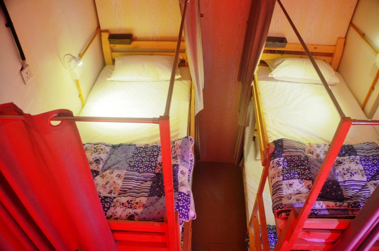 Salaam Namastey Backpackers Hostel Mumbai Kültér fotó